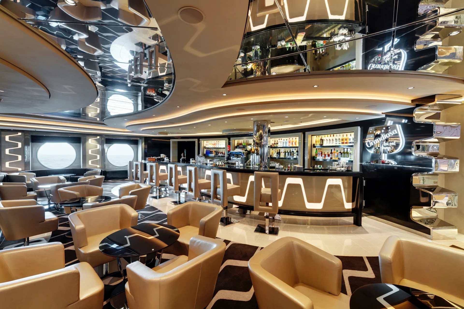 Grandiosa 酒吧酒廊 1