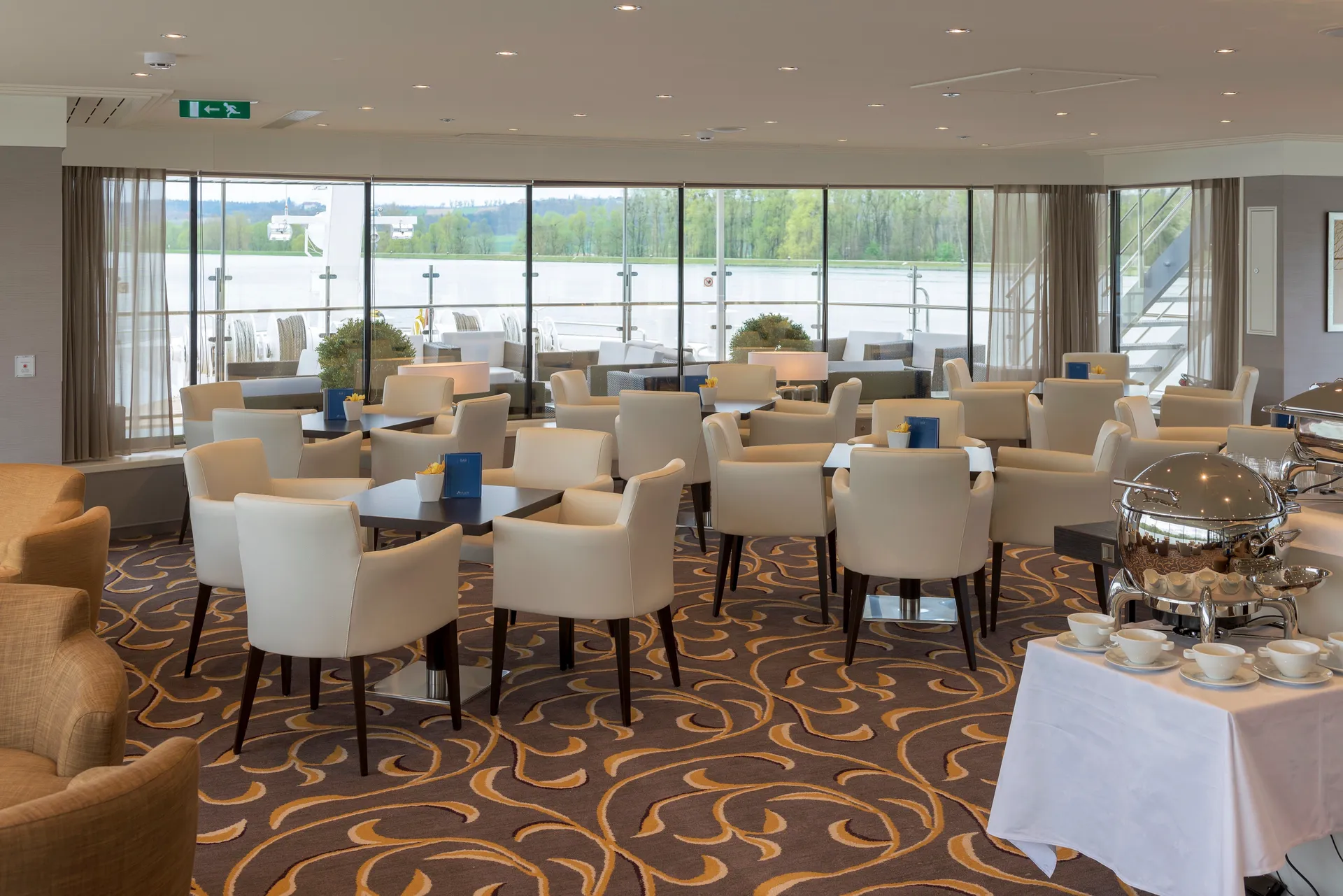 全景酒廊與酒吧 1