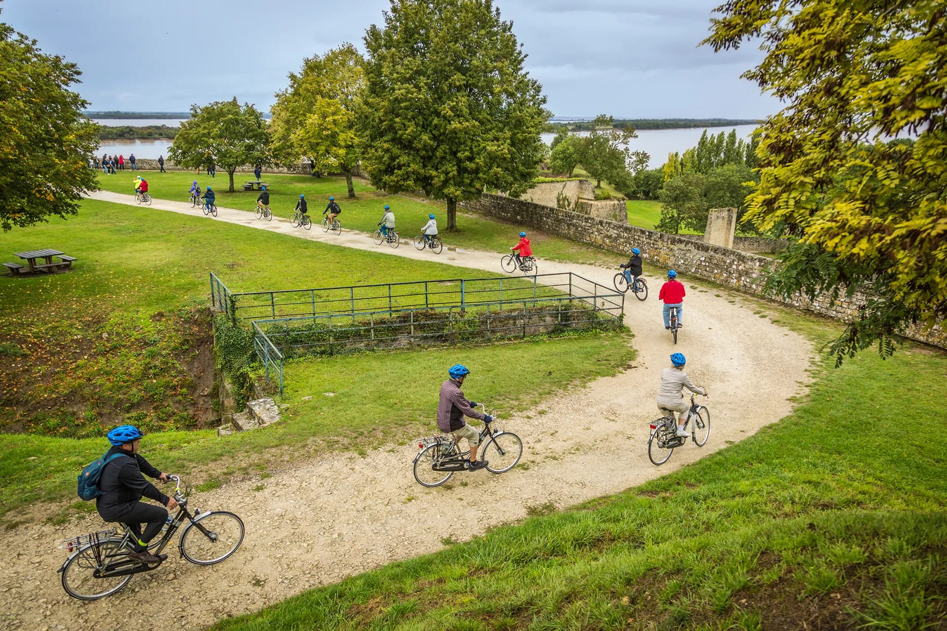 單車行程（含） 2