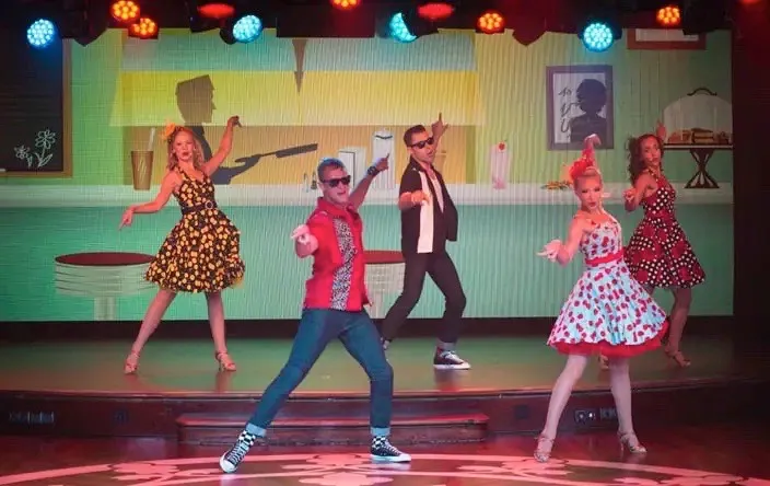 娛樂與船上表演 2