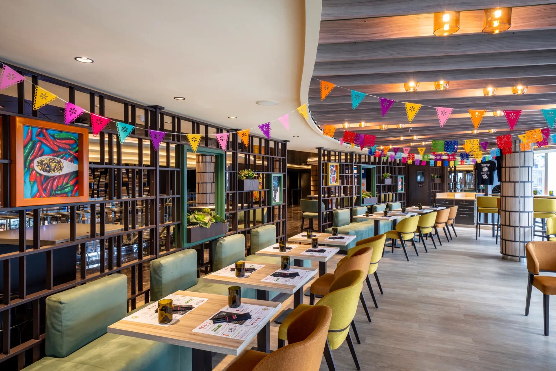 HOLA! 塔可 & 小酒館 2