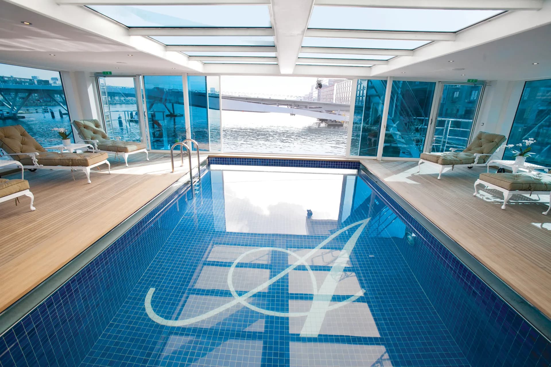 寧靜河水療與泳池 1