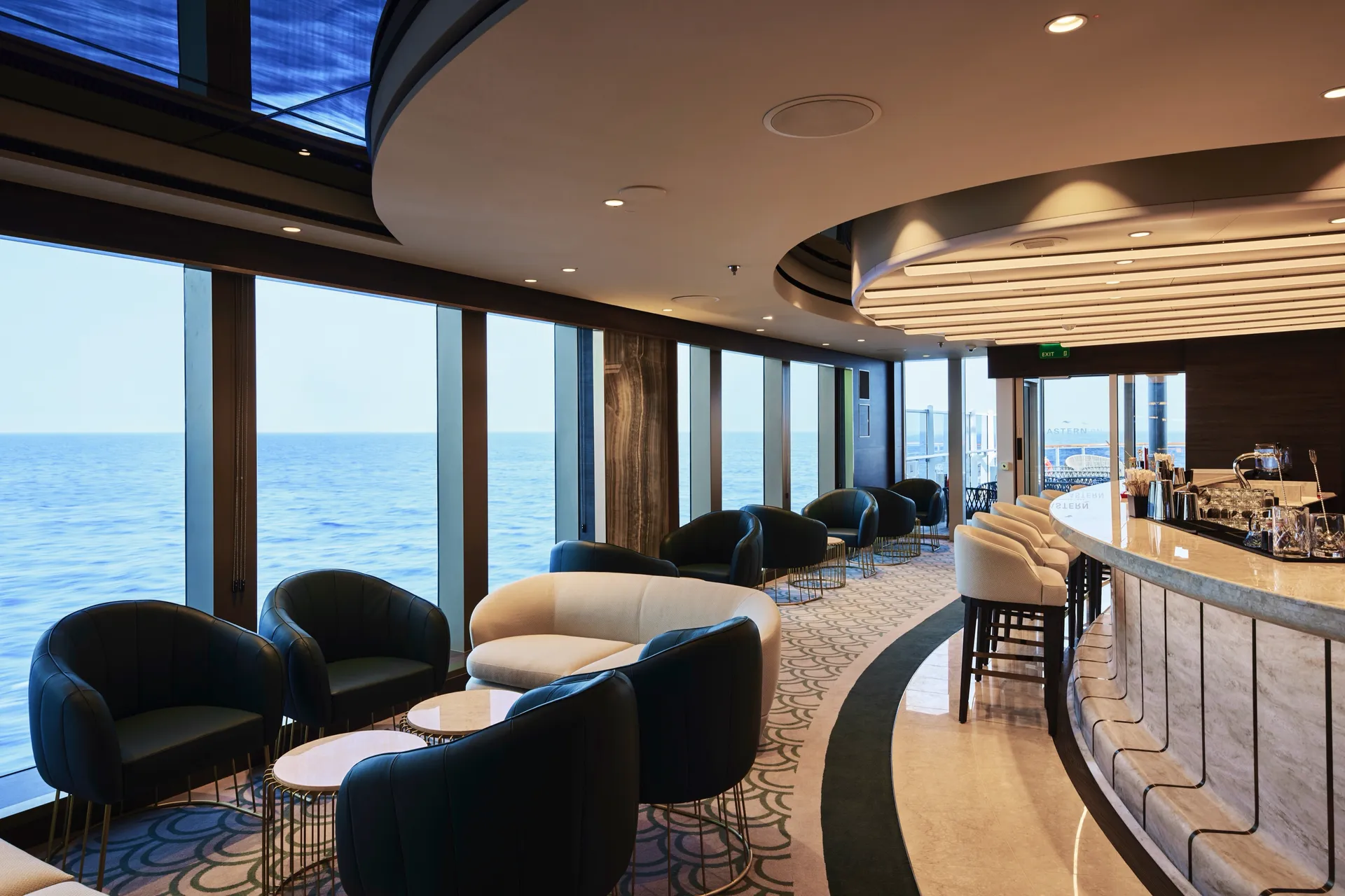 Astern Lounge 後艙酒廊 8