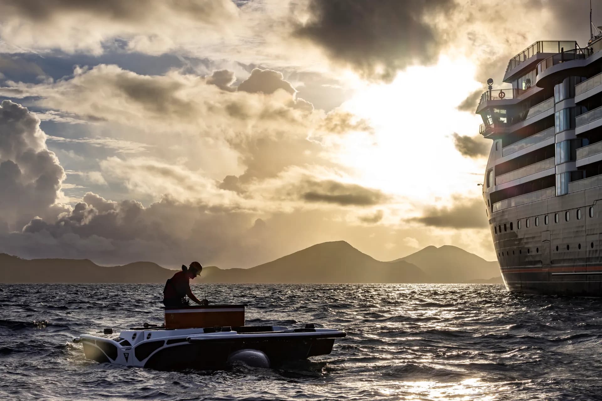 Seabourn 探險潛艇 2