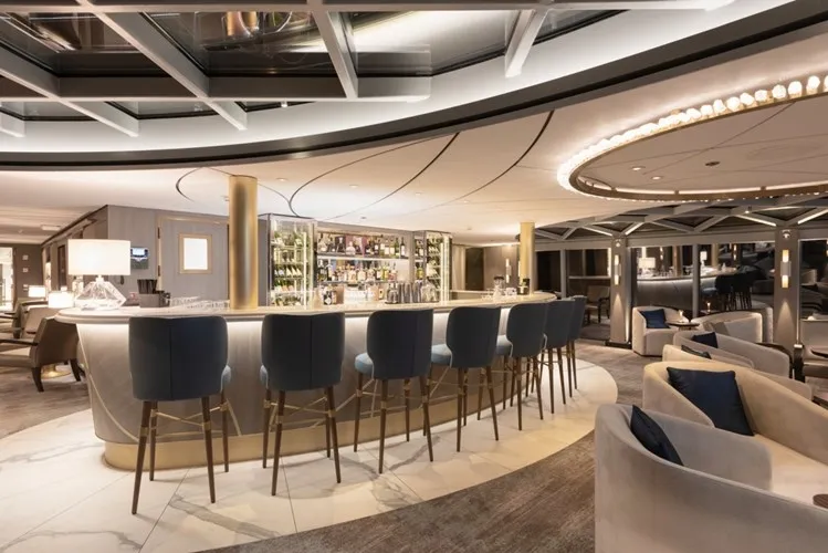 寰宇維多利亞號 2