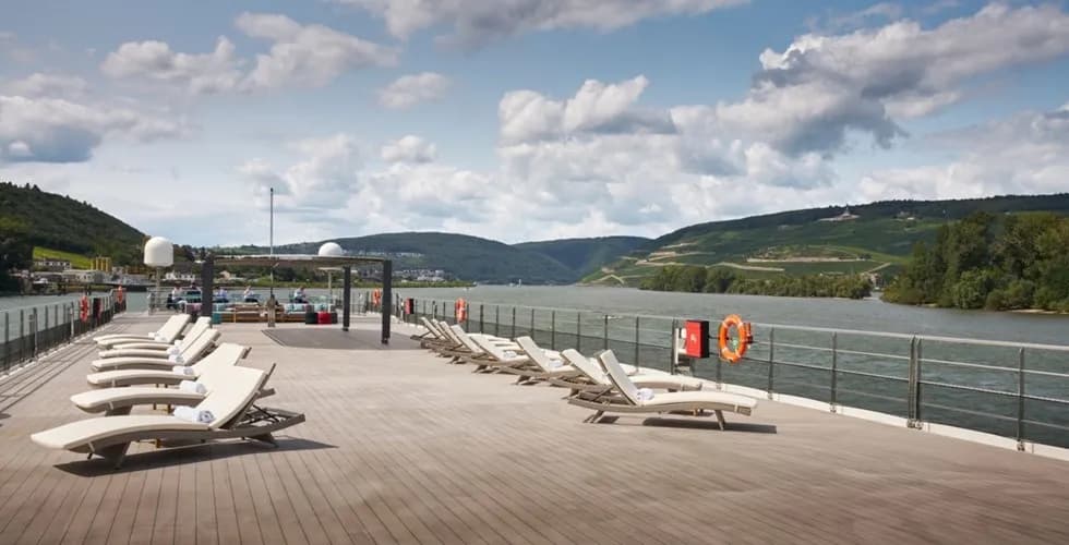 寰宇伊莉莎白號 10