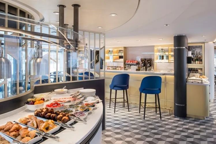 寰宇伊莉莎白號 8