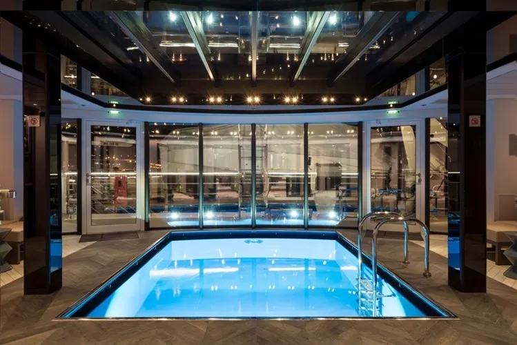 寰宇伊莉莎白號 11