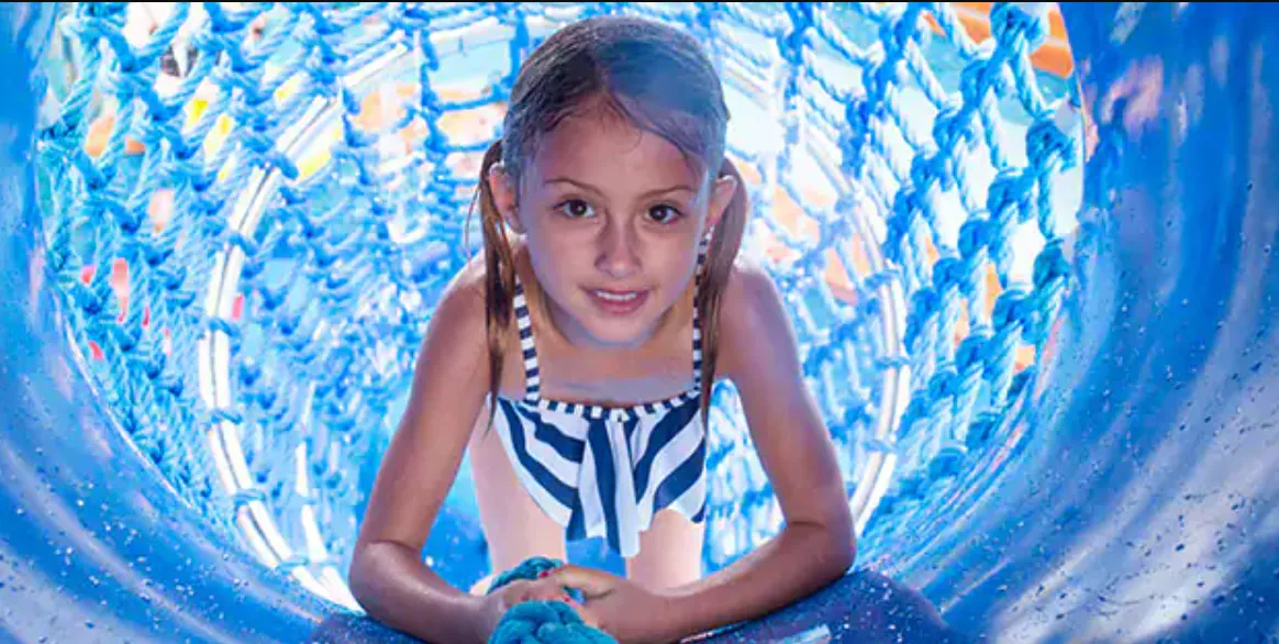 諾唯真遁逸號 10